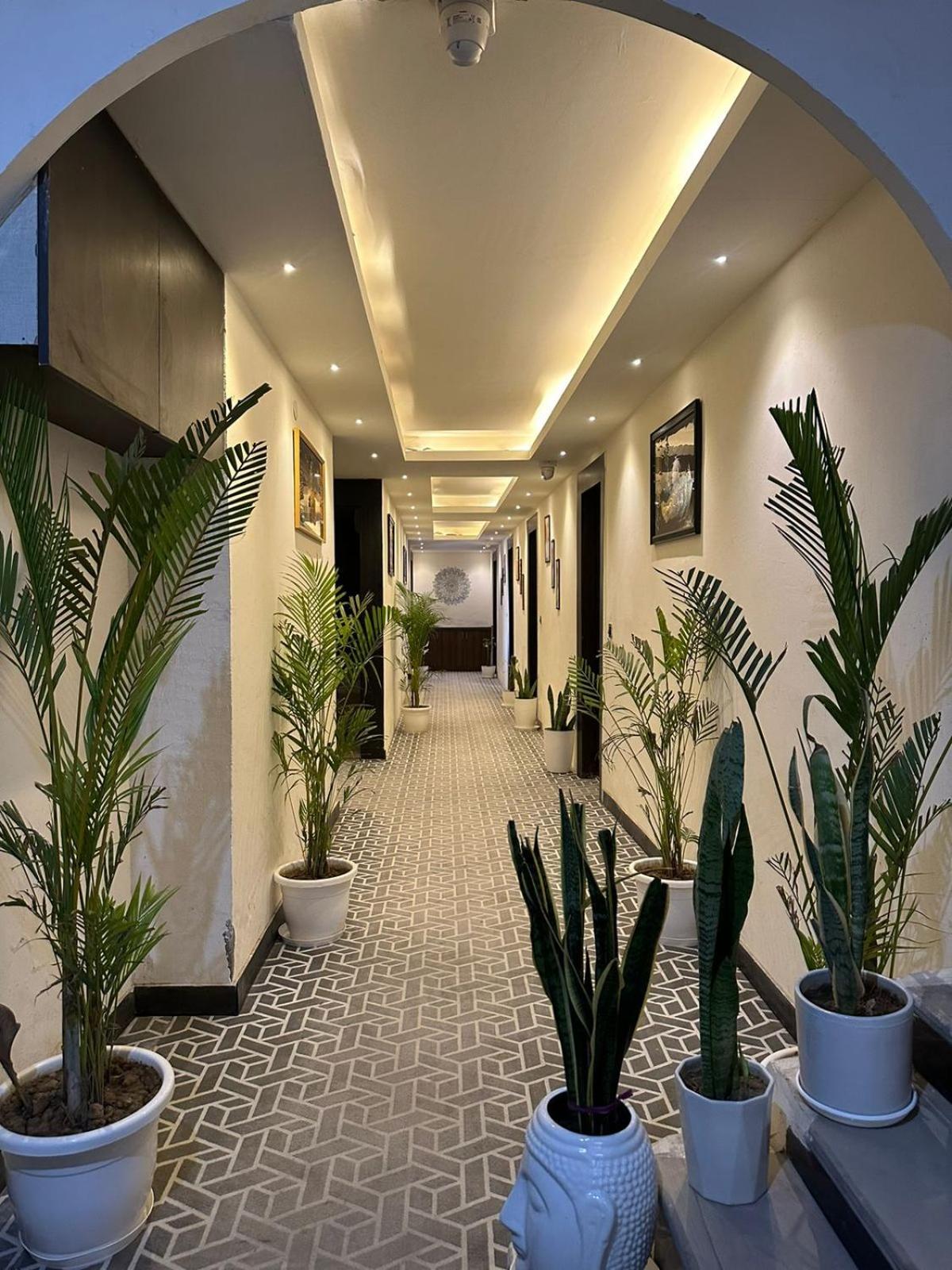 Hotel Kritika Greater Noida Εξωτερικό φωτογραφία