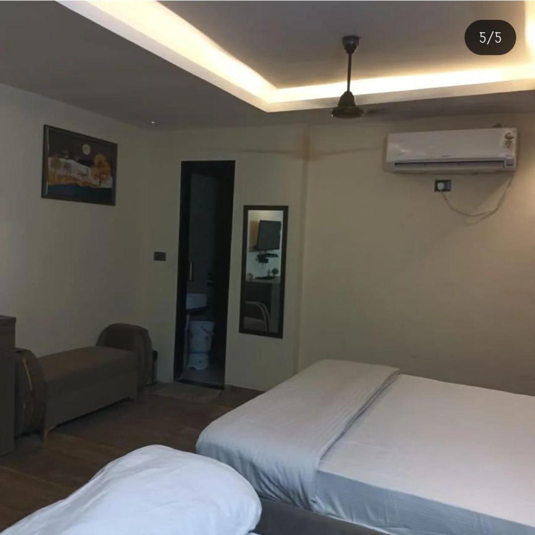 Hotel Kritika Greater Noida Εξωτερικό φωτογραφία